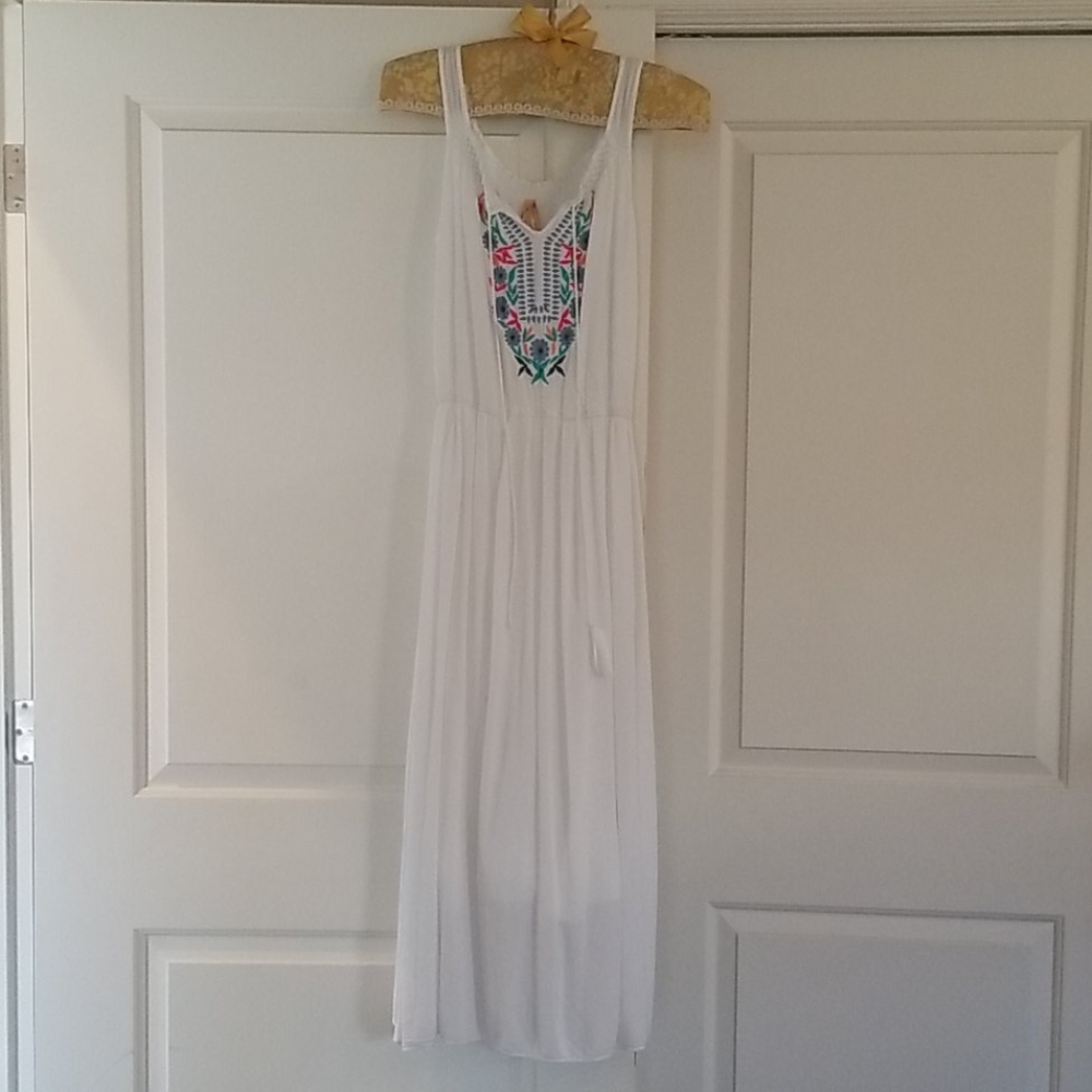 Beautiful white Maxi with embroidery.